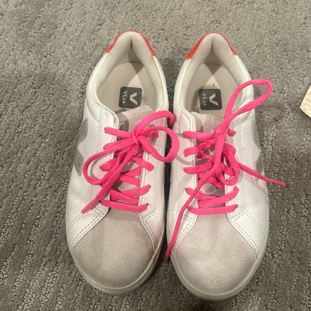 Girls VEJA Sneakers- Size US 2